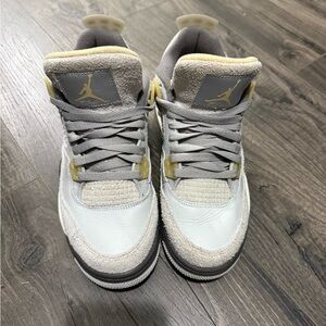 KIDS SIZE 6 fits womens 7-7.5 Jordan 4